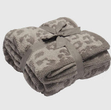 Load image into Gallery viewer, Leopard Throw Ultra-Soft $52